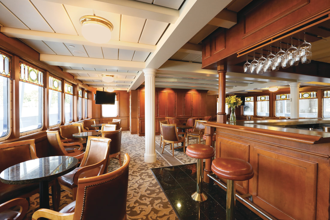 Victory Cruises lounges